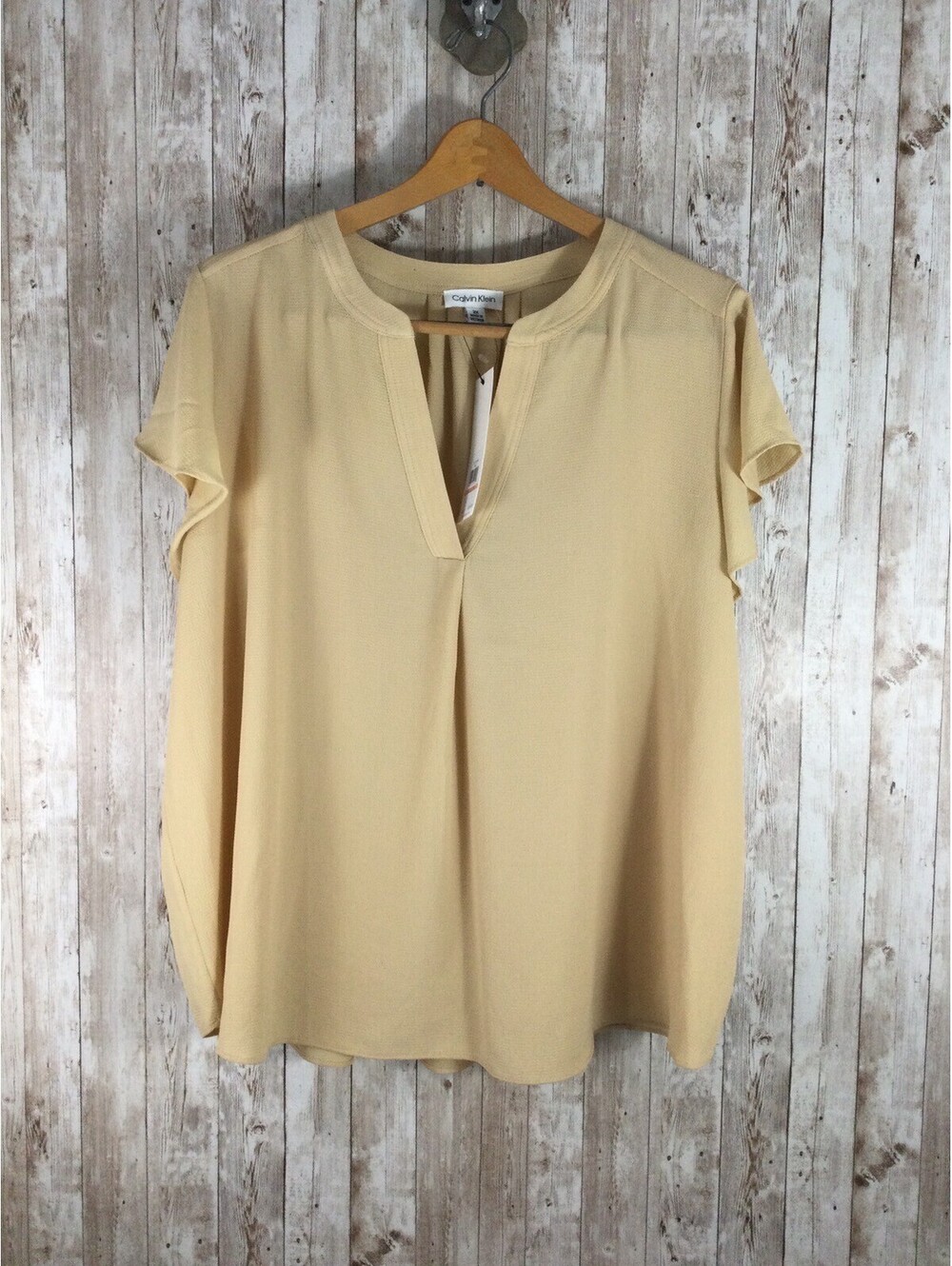 New Calvin Klein Beige V Neck Flutter sleeve Flowy Top size 2X Easy Care Career